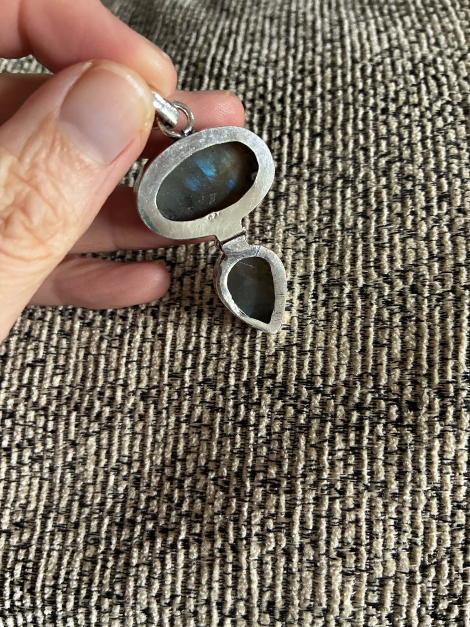 Captured Starlight Labradorite Pendant - Image 4