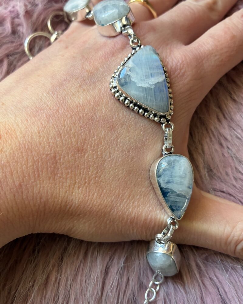 Moonstruck Moonstone Toggle