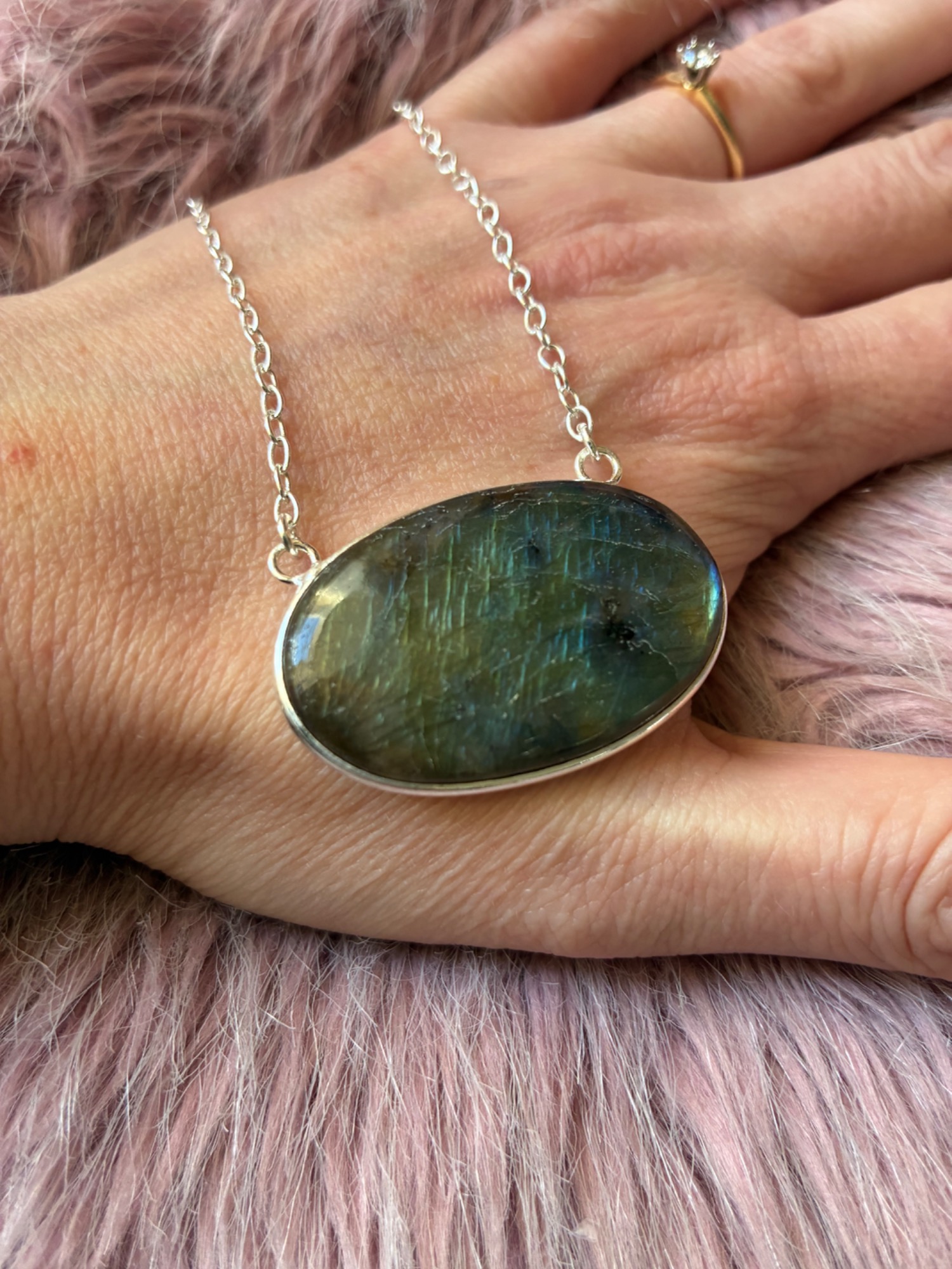 Flash Dance! Labradorite Oval Pendant Necklace - Image 3