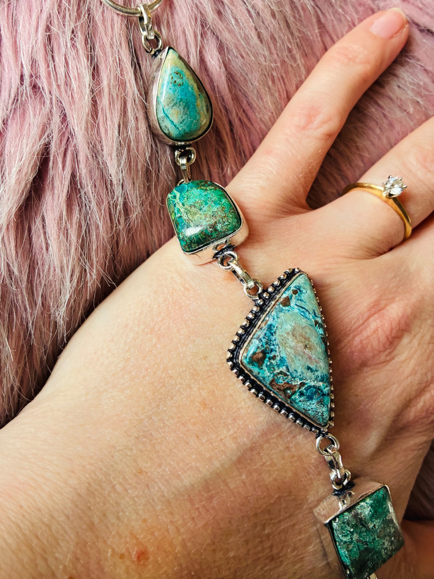 Earthchild Turquoise Chrysocolla Toggle - Image 4