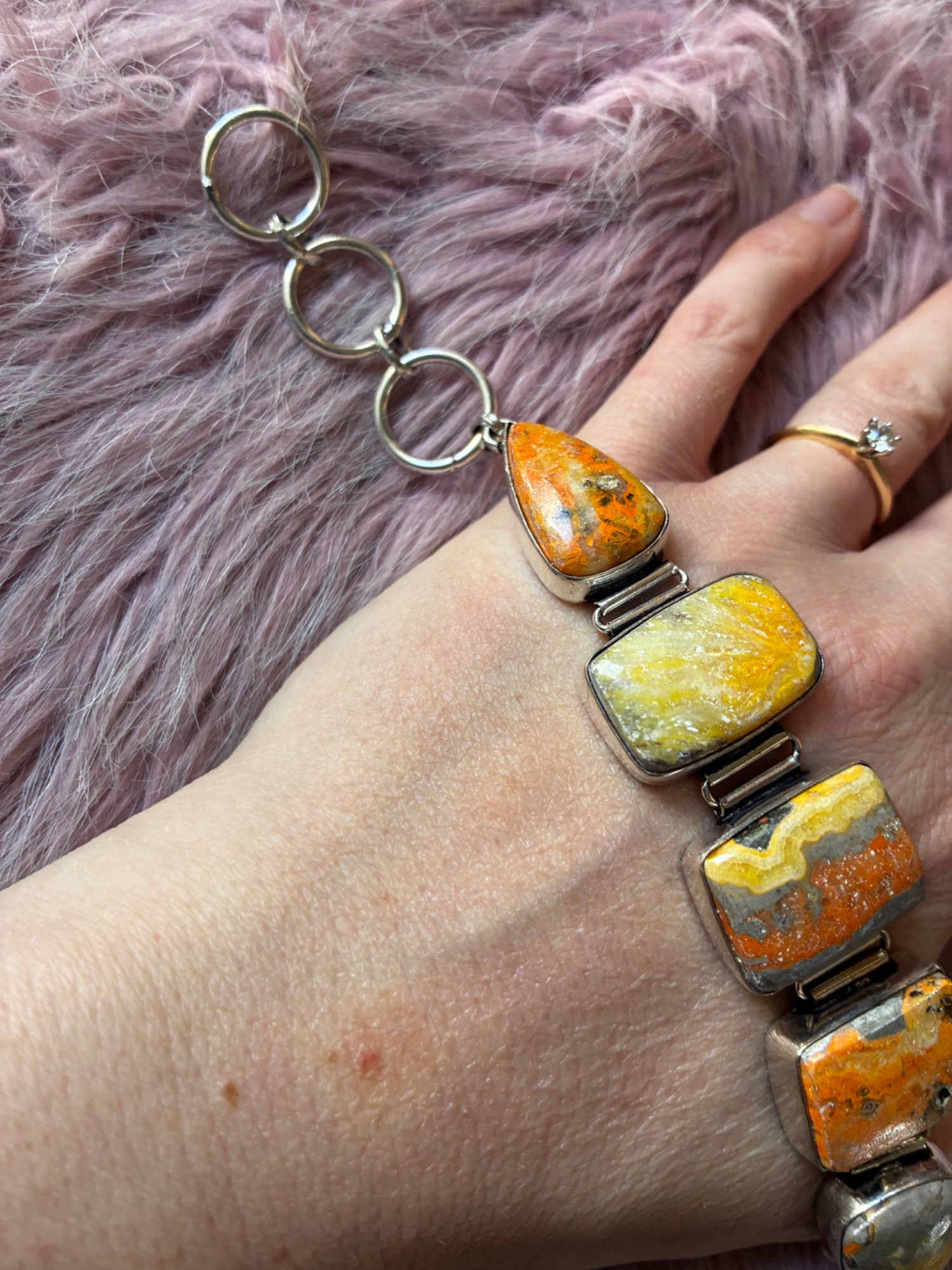 Toxic Honey Bumblebee Jasper Toggle - Image 4