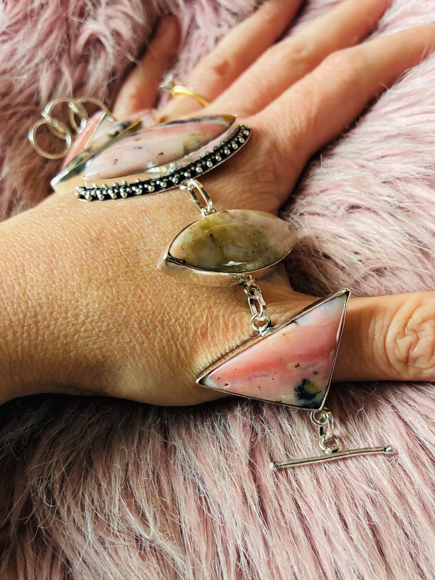 Love bite Pink Rhodonite Toggle - Image 2