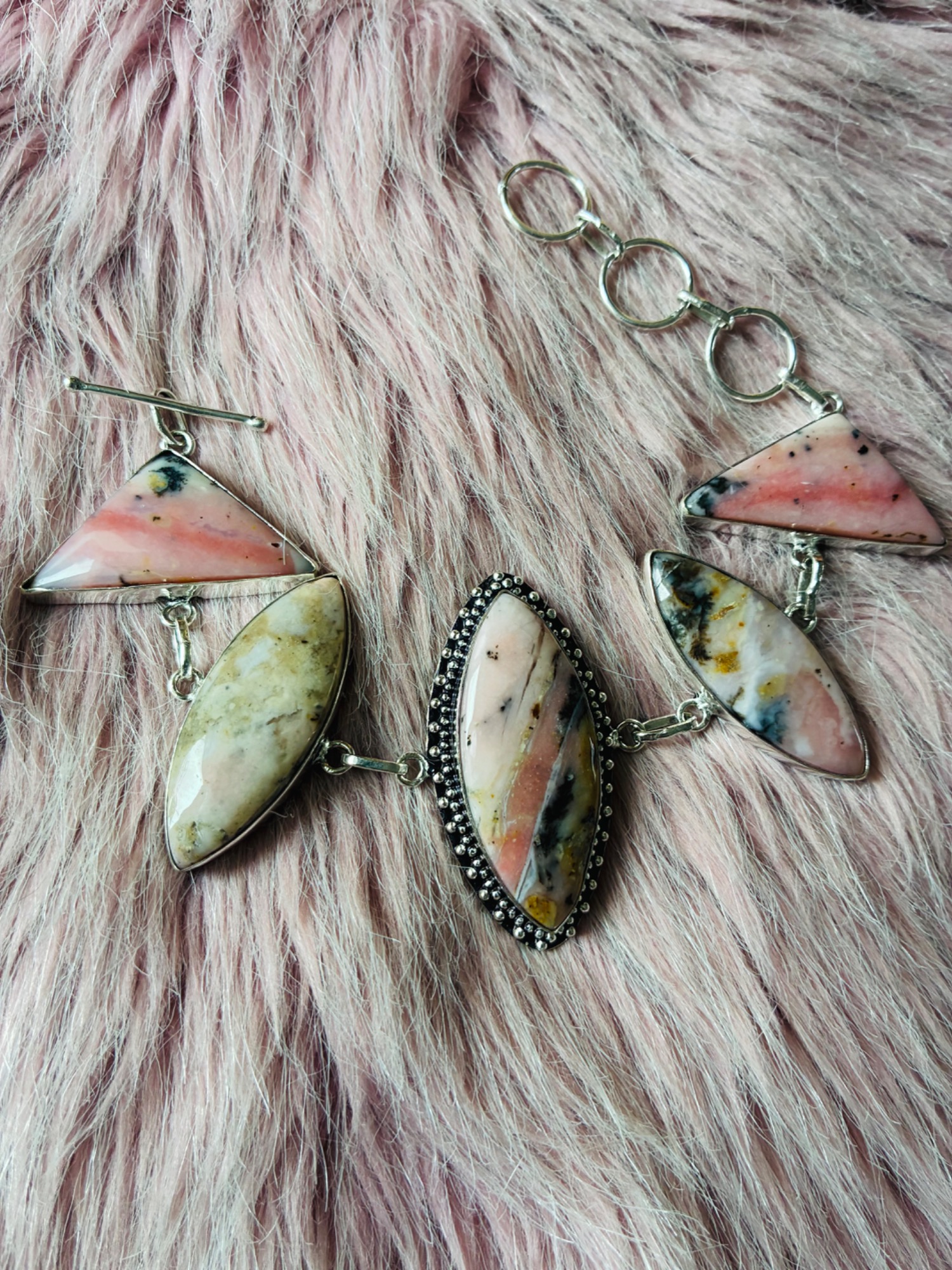 Love bite Pink Rhodonite Toggle - Image 4
